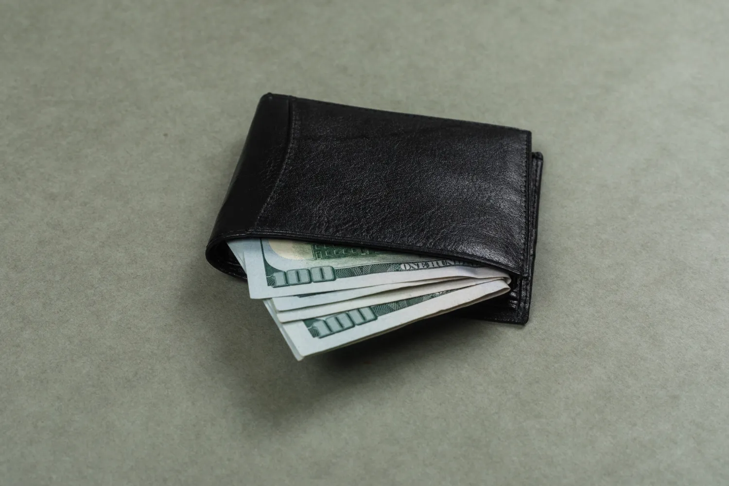 gambar dompet yang menunjukkan kebijakan harga dari solar